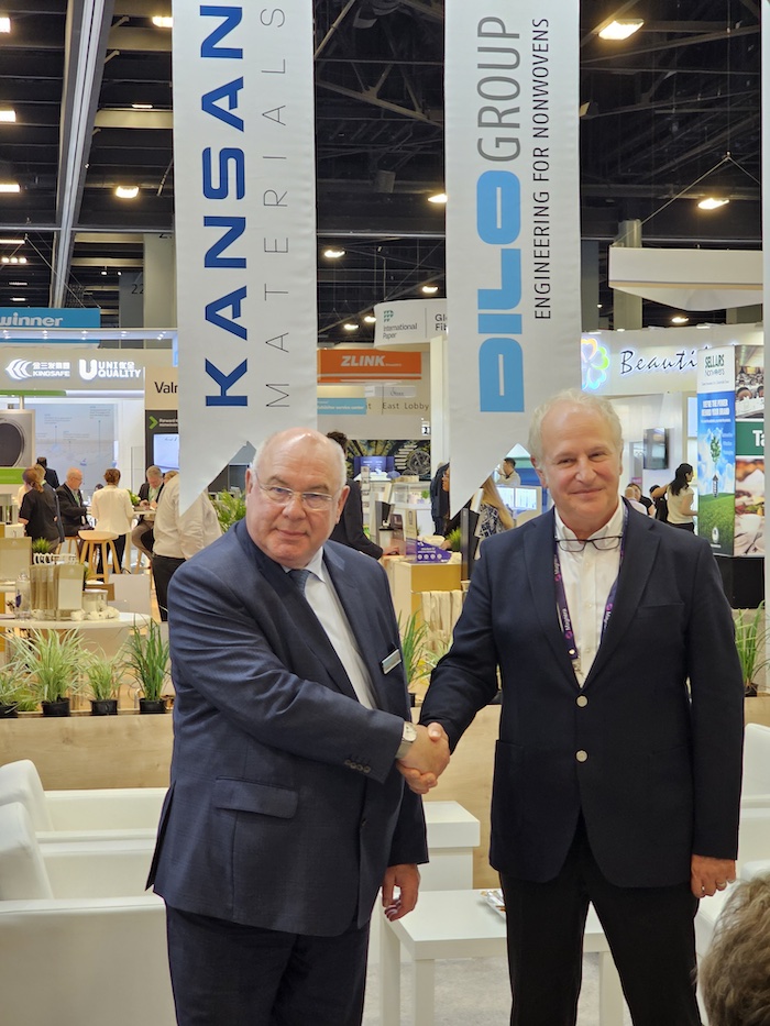 Mr. Johann Philipp Dilo and Mr. Sedat Gezer (President of Kansan) confirm the partnership with a handshake © 2025 DILO