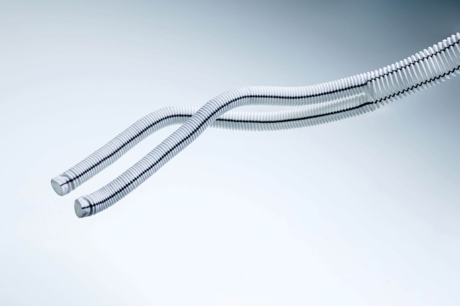 Knitted vascular prosthesis with a bifurcation for the treatment of pelvic artery aneurysms. © 2026 Photo: ITVP