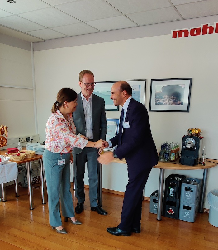 Congratulations from MDB Ossner © 2025 Mahlo