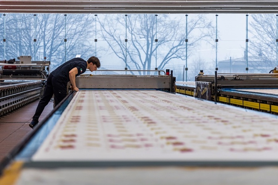 Known for its high-end fabrics and exclusive prints, Ratti supplies luxury fashion and interior design brands worldwide © 2025  Ratti